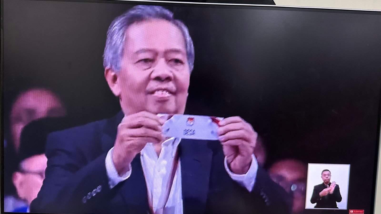 Prof Sudharto Ketua Pembina Yayasan Alumni Undip Salah Satu Panelis Debat Keempat Pilpres 2024