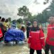 Rektor USM Turun Langsung Tinjau Mahasiswa Bantu Banjir Demak