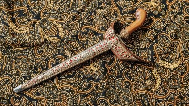 senjata tradisional indonesia warisan budaya