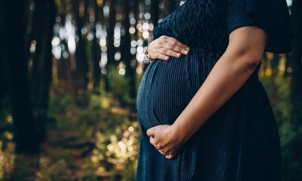 Ibu Hamil dan Konsumsi Makanan Pedas: Mitos dan Fakta yang Perlu Diketahui