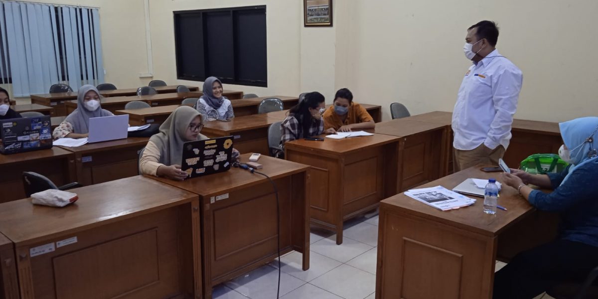 HIMMATISI FTIK Universitas Semarang Gelar Workshop Python