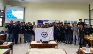 Pelatihan Internet of Things (IoT) oleh HME USM: Membuka Wawasan Mahasiswa Teknik Elektro