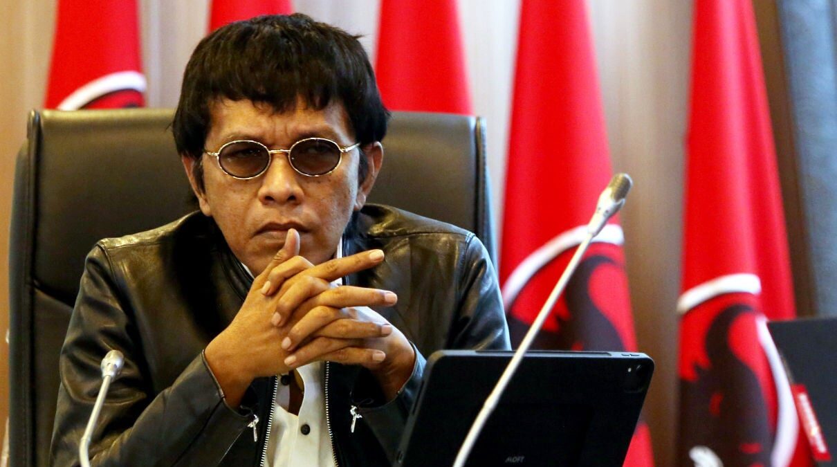 Puan Maharani dan Wacana Hak Angket: Perspektif Adian Napitupulu