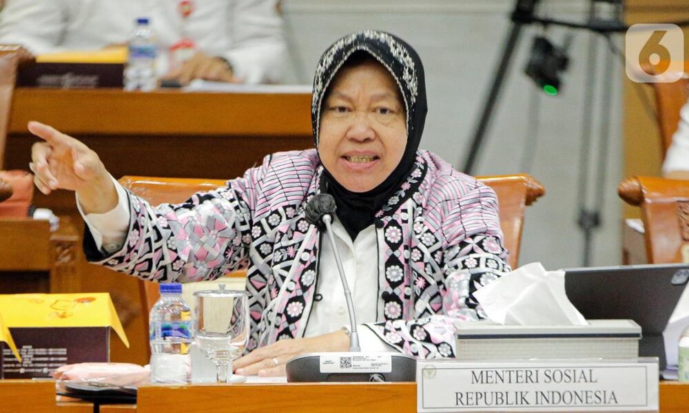 Mensos Risma Mengajak Saudara Yatim Pindah ke Makassar demi Masa Depan Lebih Baik