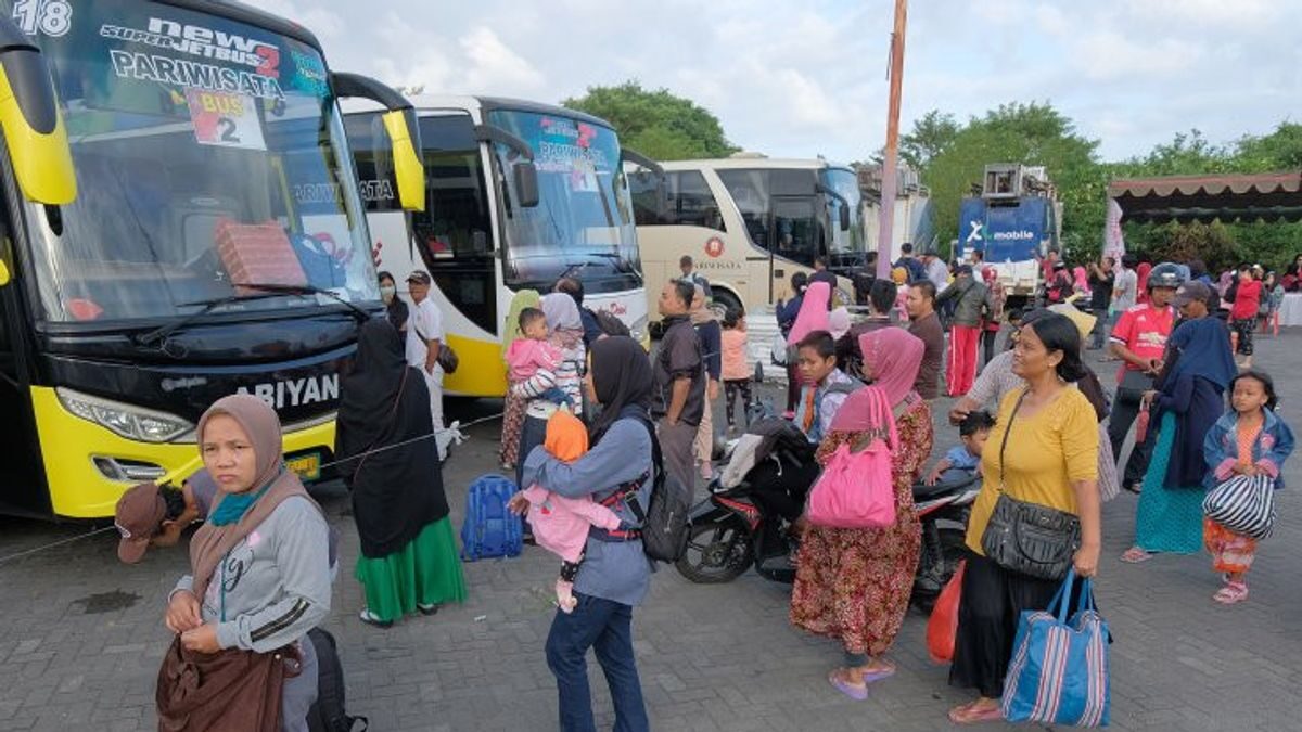 Tips Aman dan Nyaman Mudik Naik Bus Umum di Lebaran 2024