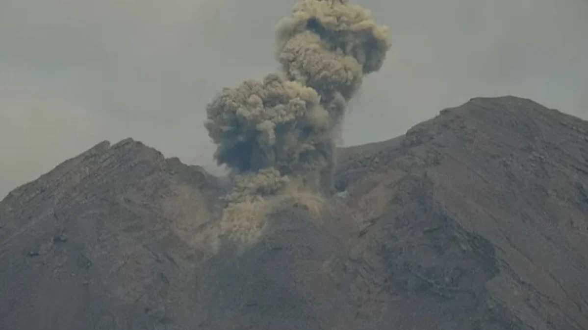 Mashuri dari ITS Menciptakan Inovasi Cat Antiradar dari Pasir Gunung Semeru