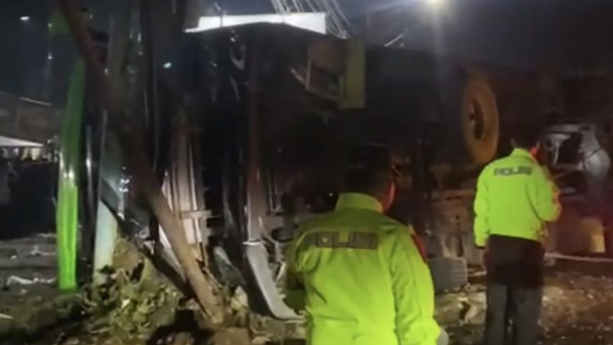 Mengurai Kecelakaan Tragis Bus Pariwisata: Imbauan dan Penyelidikan Kakorlantas Polri