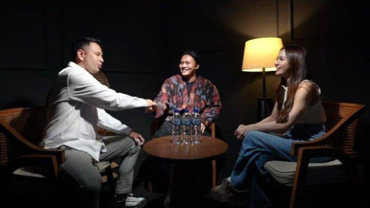 Raffi Ahmad Menjadi MC di Pernikahan Rizky Febian dan Mahalini Tanpa Bayara