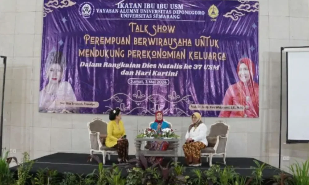 Ikatan Ibu-Ibu Universitas Semarang (USM) Menggelar Talkshow "Perempuan Berwirausaha untuk Mendukung Perekonomian Keluarga"