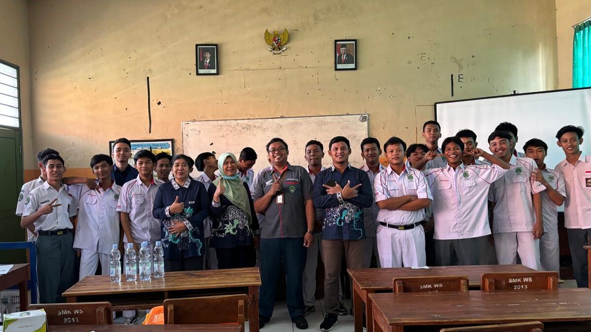Dosen Teknik Elektro Universitas Semarang Gelar Pelatihan Instalasi Tenaga Listrik untuk Siswa SMK Walisongo