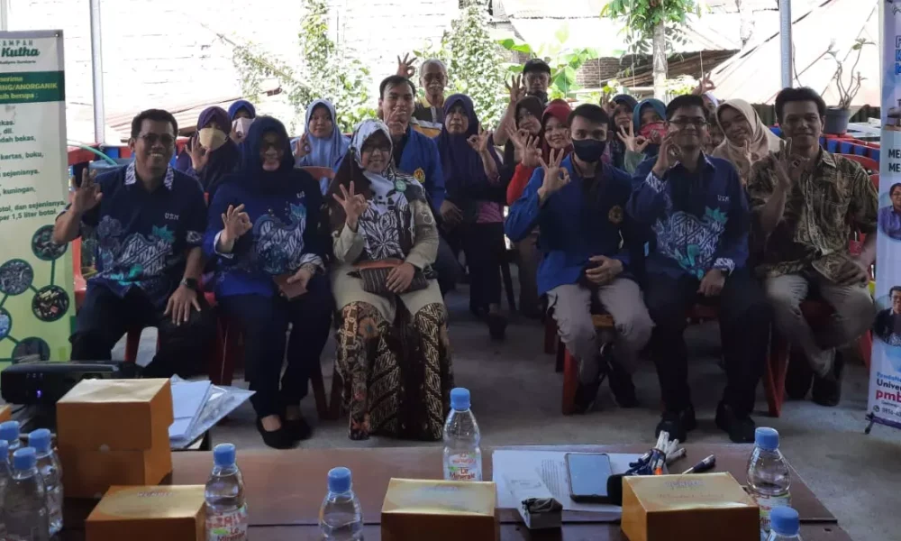 Peningkatan Kesadaran Lingkungan Melalui Aplikasi Tabungan Sampah: Inisiatif Universitas Semarang