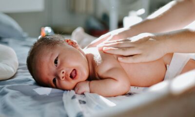 Tips Penting untuk Menjaga Kesehatan Bokong Bayi: Rajin Mengganti Popok