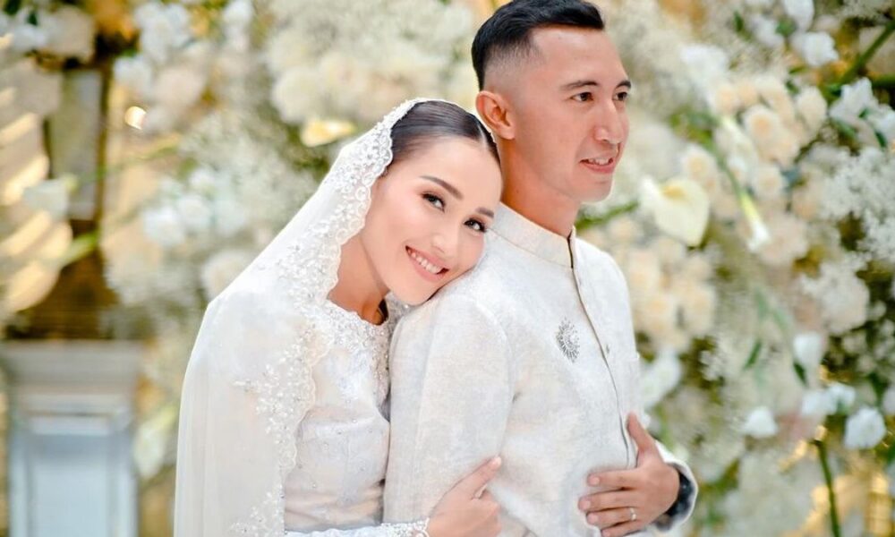 Rumor Pembatalan Pernikahan Ayu Ting Ting dan Lettu Muhammad Fardhana Makin Santer