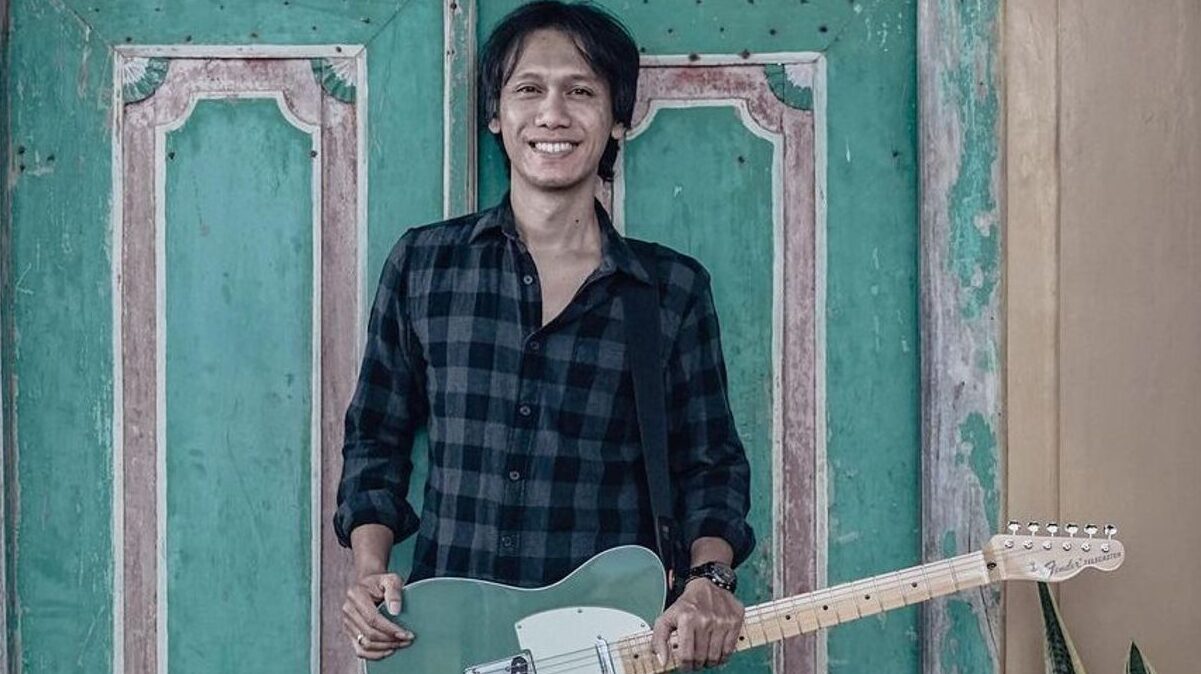 Proses Lelang Gitar Eross Candra Berakhir, Hasil untuk Bantu Palestina