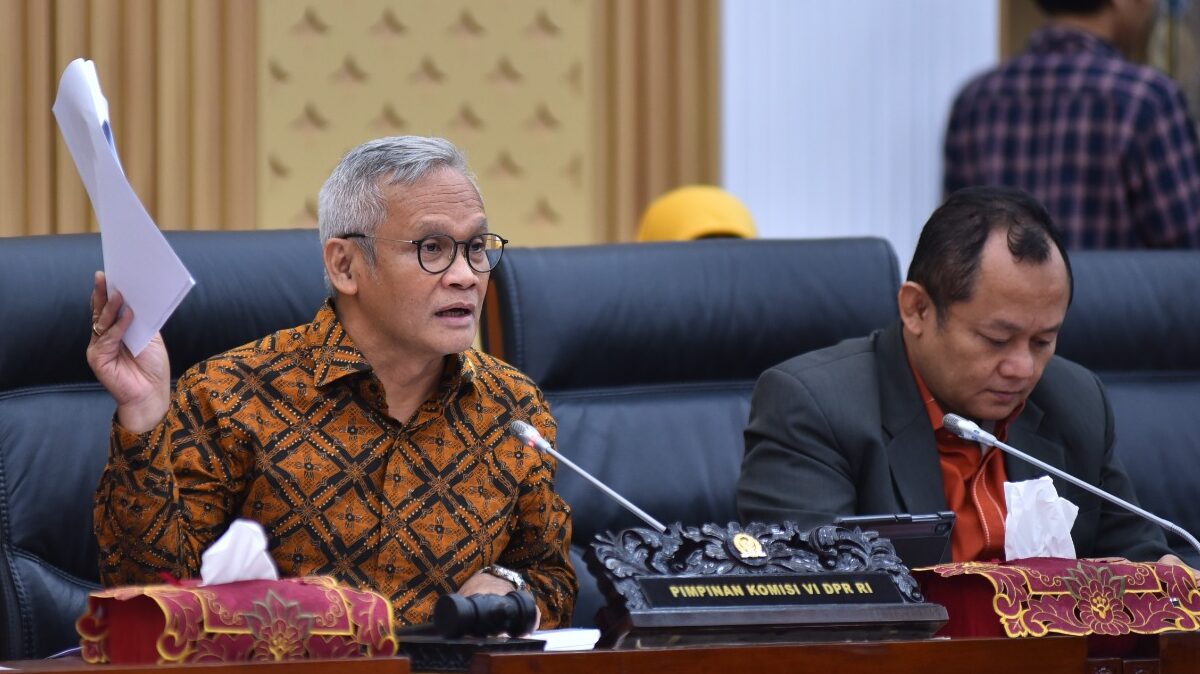 Keprihatinan atas Nasib Dana Pensiun BUMN dalam Rapat Dengar Pendapat Komisi VI DPR RI