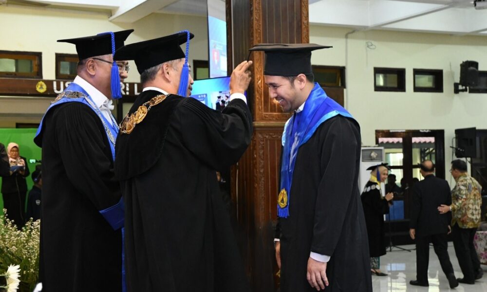 Presiden EAROPH International Emil Dardak Hadiri Wisuda ke-68 Universitas Semarang