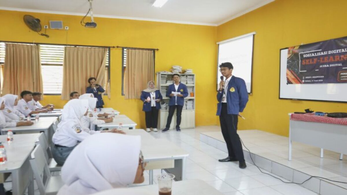 Mahasiswa SI USM Melakukan Sosialisasi Digital Ke-SMAN 1 Mranggen