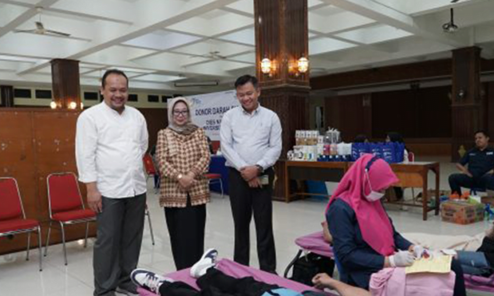 Universitas Semarang Rayakan Dies Natalis ke-37 dengan Kegiatan Donor Darah Bertema "Selamatkan Jiwa, Sehatkan Raga"