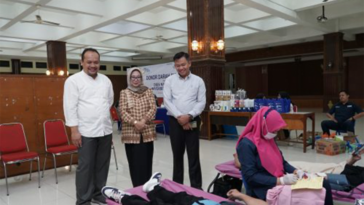 Universitas Semarang Rayakan Dies Natalis ke-37 dengan Kegiatan Donor Darah Bertema "Selamatkan Jiwa, Sehatkan Raga"