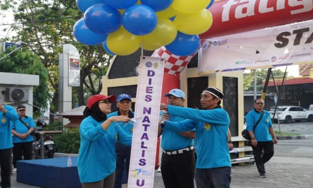 Ratusan Sivitas Akademika Universitas Semarang (USM) Ikuti Jalan Sehat Dies Natalis ke-37