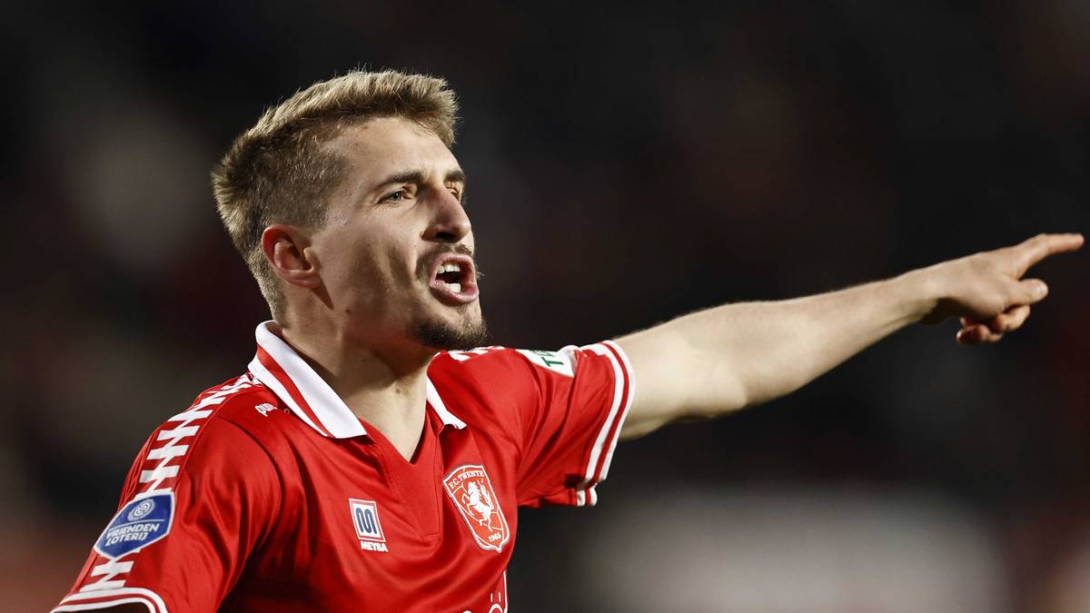 Kecelakaan Sepeda Membuat Michal Sadilek Absen di Euro 2024