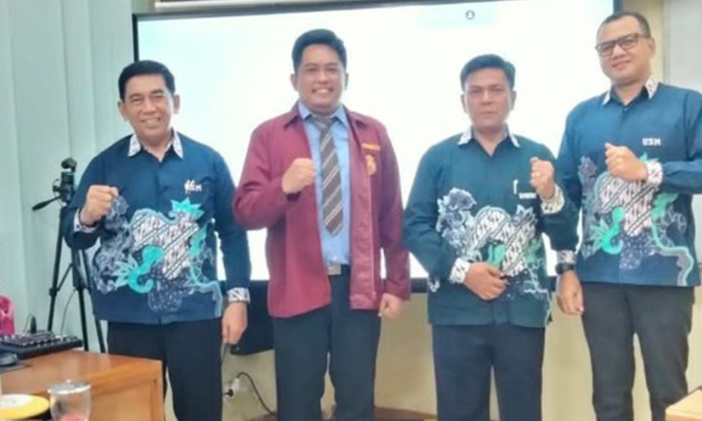Lurah Wonosari Semarang Ikuti Ujian Proposal Tesis Magister Hukum