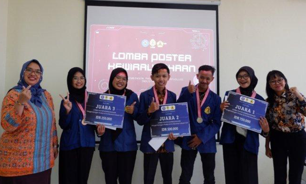 UKM Smart Preneur Community Universitas Semarang Sukses Gelar Lomba Poster Kewirausahaan