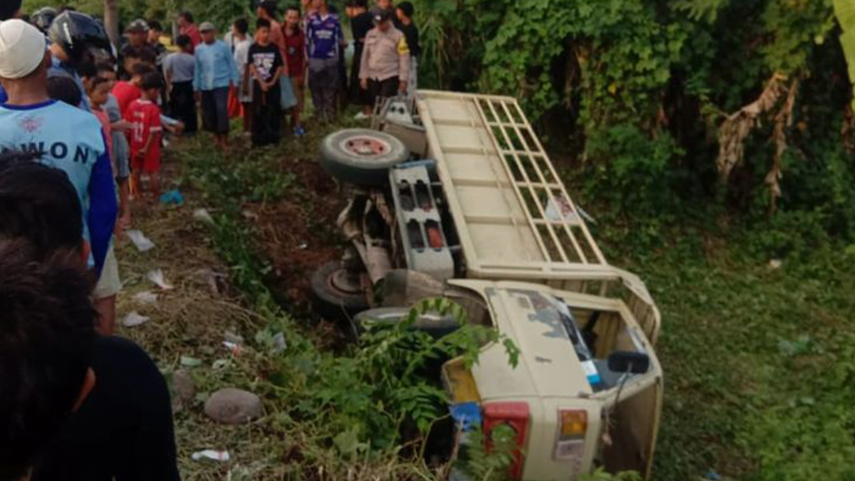 Truk Pengangkut Buruh Tani Terguling di Desa Pasir, Demak: Tidak Ada Korban Jiwa