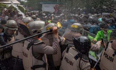 Kekerasan Aparat Berulang, Amnesty: Peserta Aksi Unjuk Rasa Bukan Kriminal!