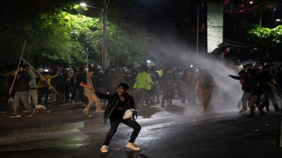 Polri Diingatkan Utamakan HAM saat Tangani Demonstran