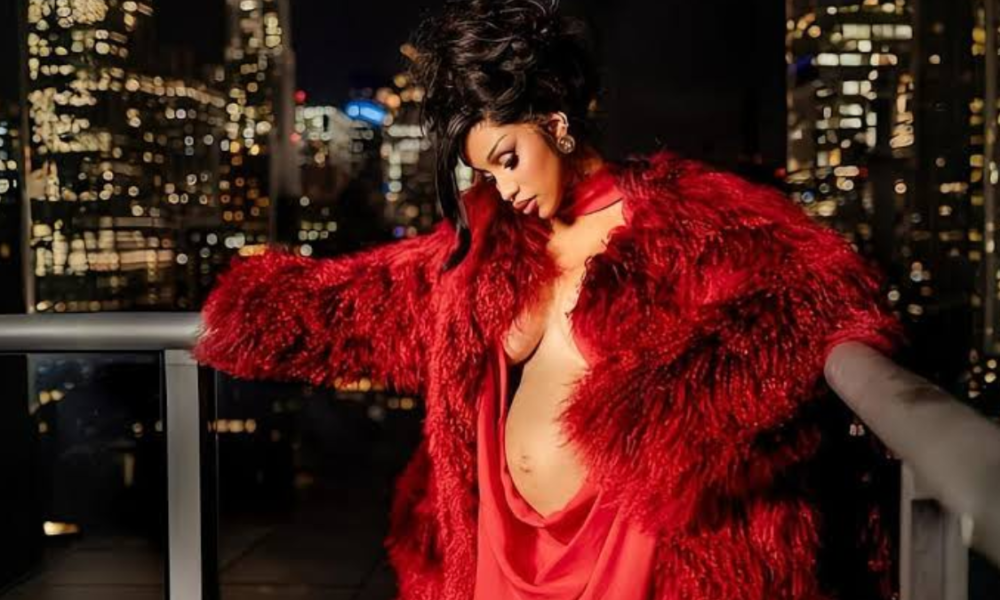 Cardi B Umumkan Kehamilan Ketiga