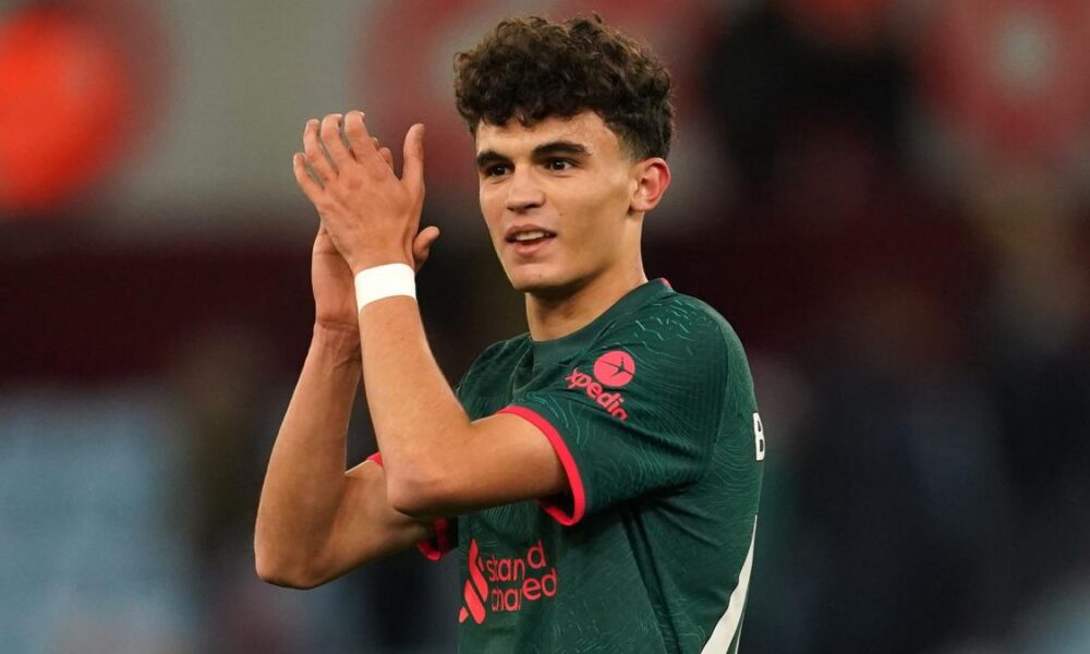 Barcelona Berencana Pinjam Stefan Bajcetic, Namun Tak Bisa