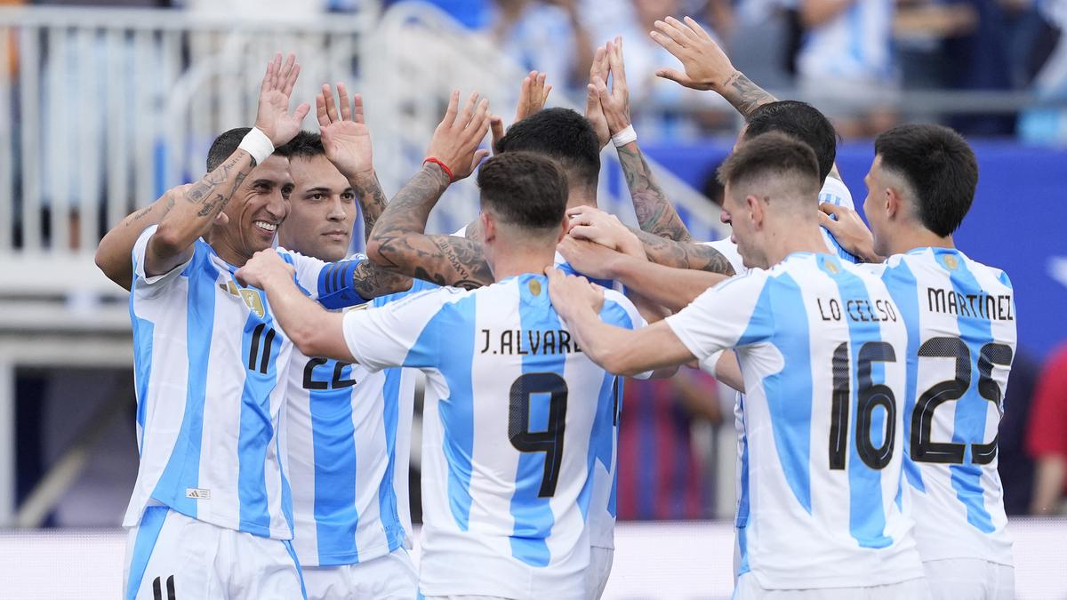 Panasnya Kolombia Bikin Argentina Tak Berkutik