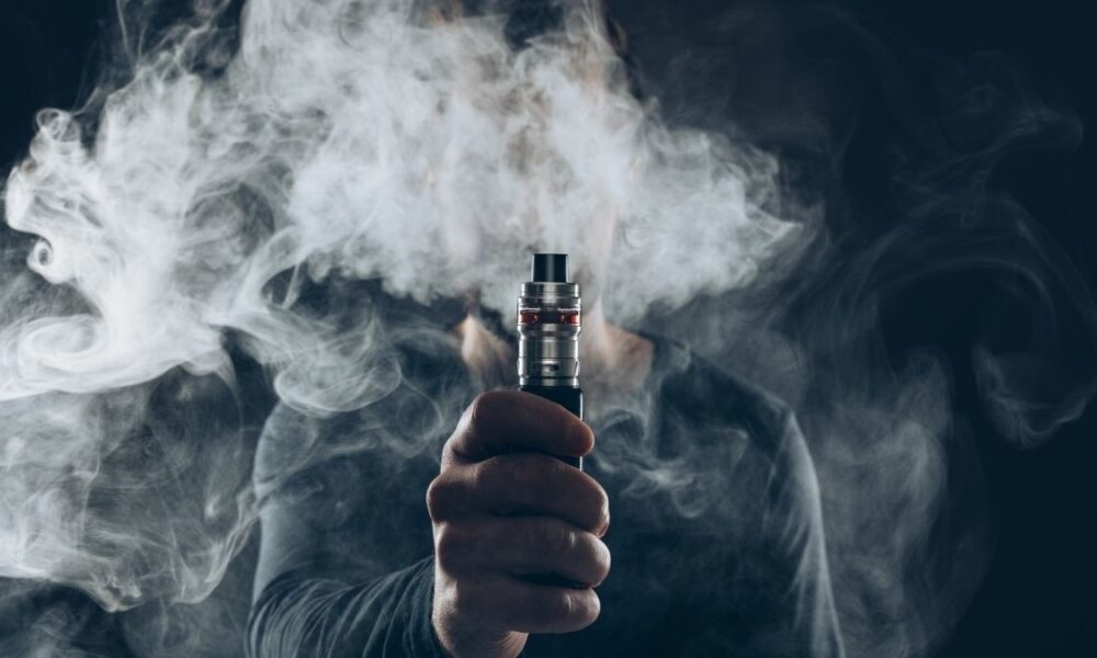 Dampak Buruk Vape Terhadap Kesehatan Gigi