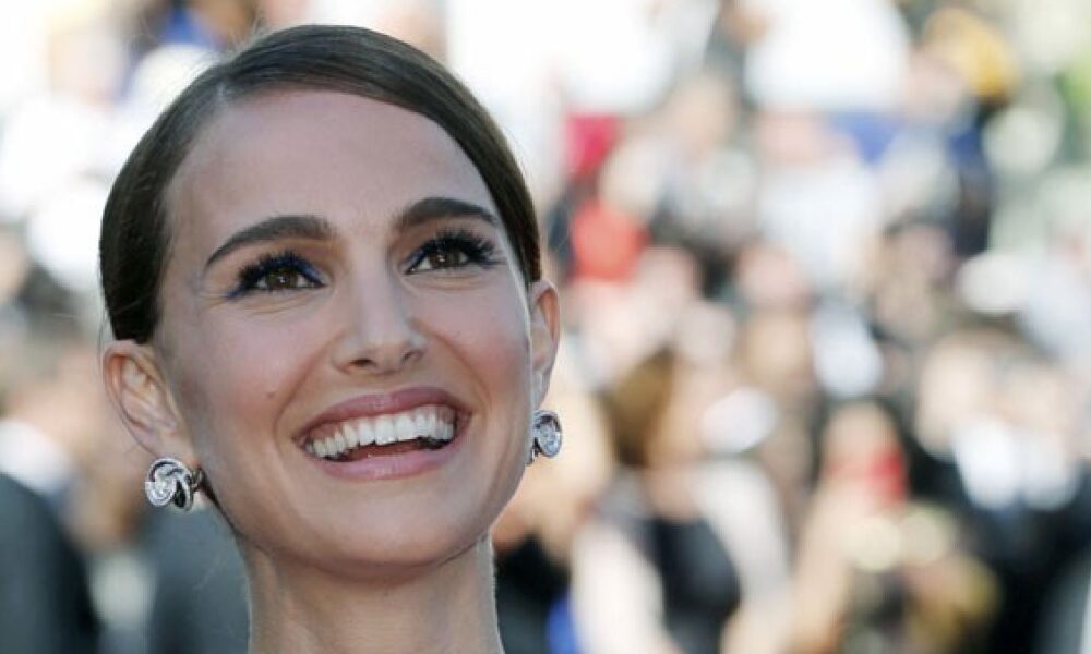Aktris Natalie Portman Terima Penghargaan Donostia di Festival Film San Sebastian 2024