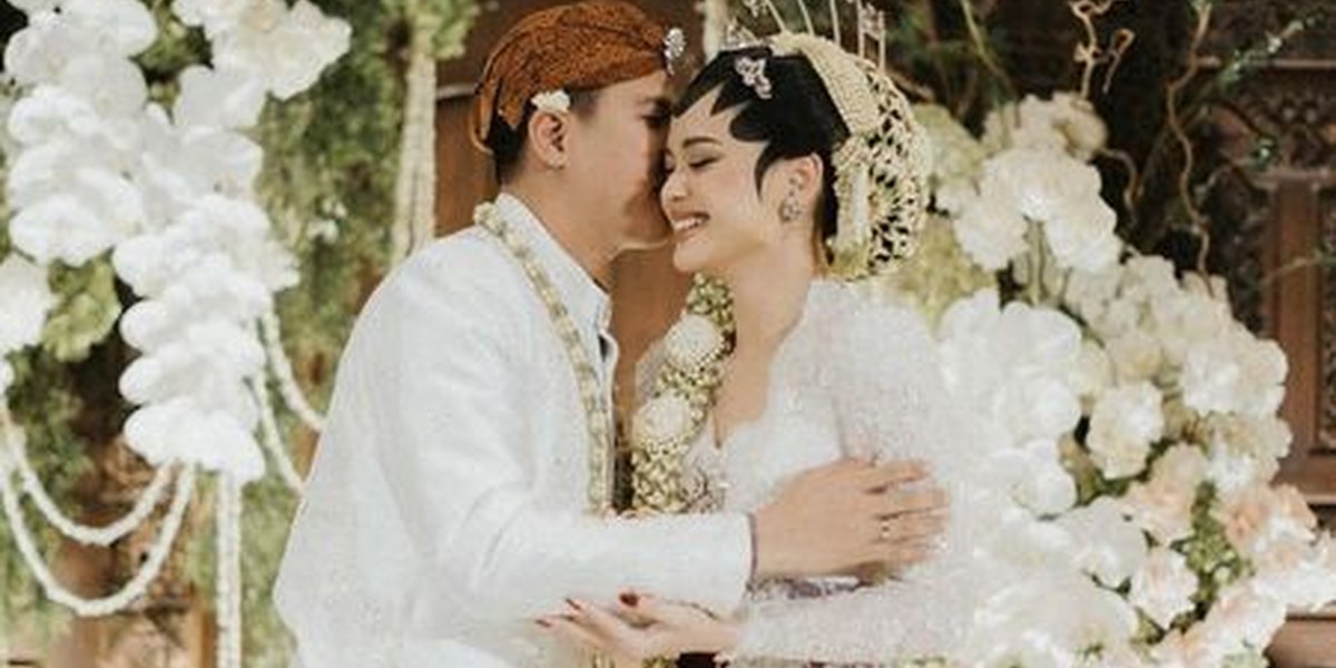 Musikus Nino RAN Resmi Menikah dengan Dhabiannisa Auni, Sentuhan Liverpool di Momen Spesial