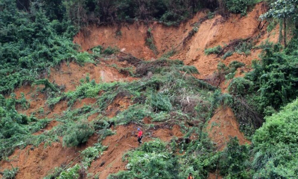 Longsor di Solok Sumbar: 15 Tewas, 25 Orang Masih Tertimbun