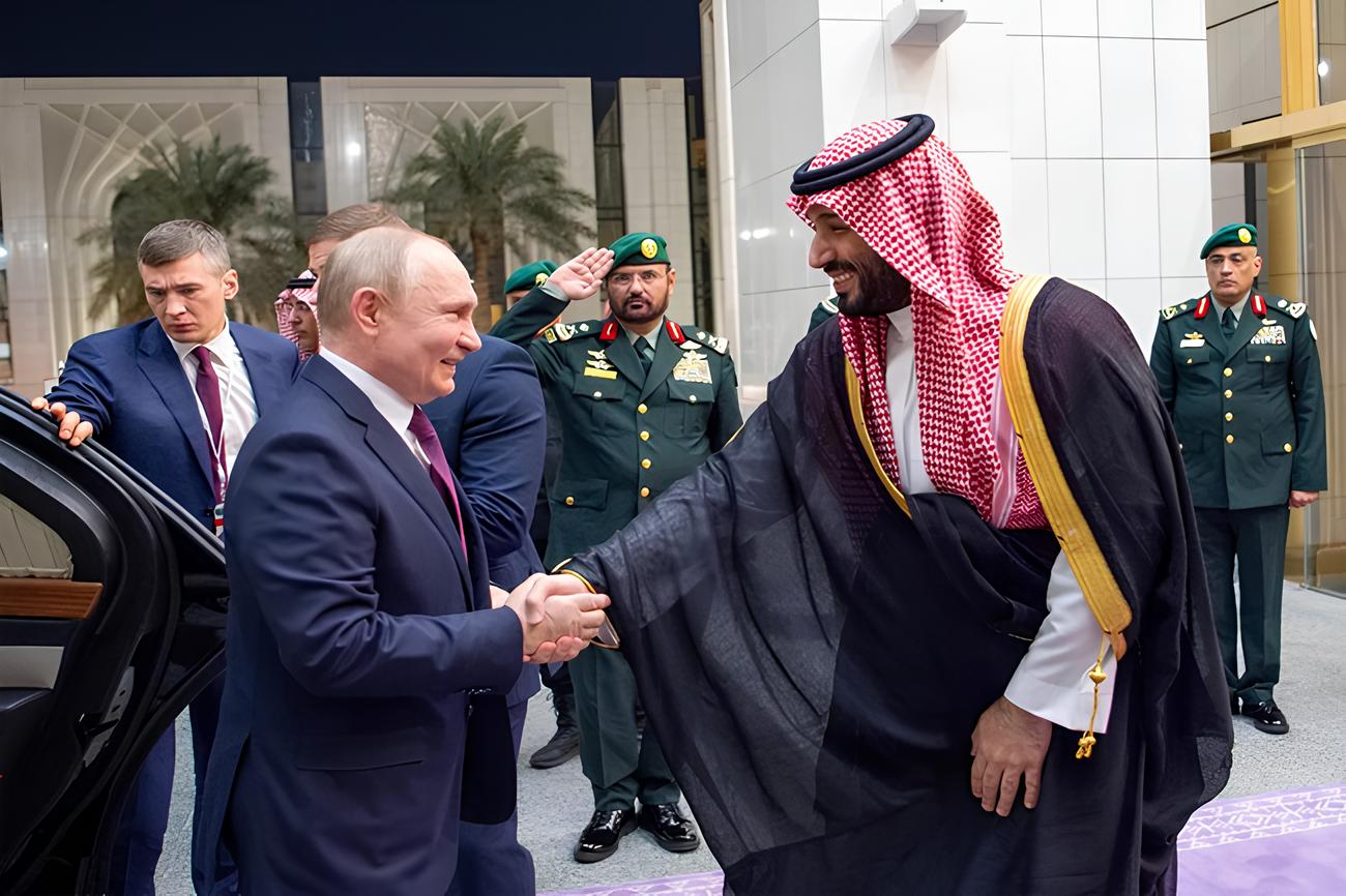Putin Berterima Kasih kepada Pangeran Mohammed bin Salman atas Pertukaran Tahanan AS-Rusia