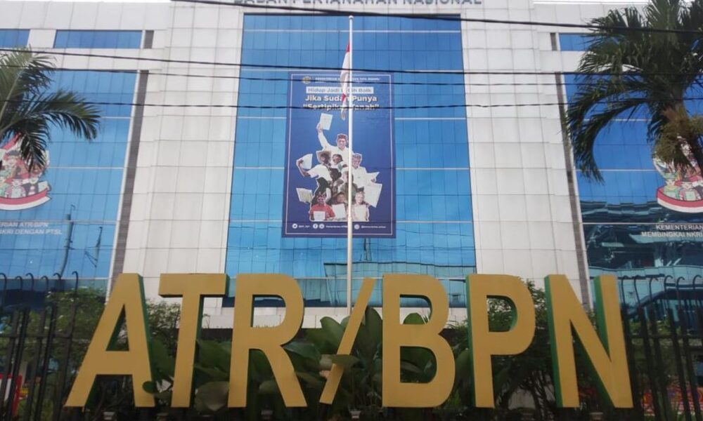 Aksi Demonstrasi Geram Tanah di Depan Kementerian ATR/BPN