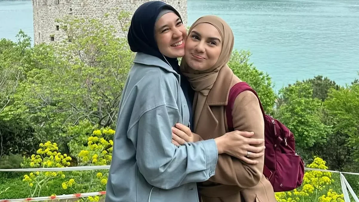 Dhini Aminarti Ungkap Perjalanan Cinta Irish Bella dengan Haldy Sabri