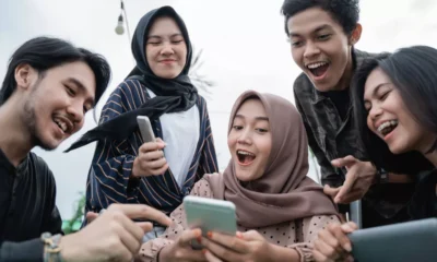 Keberagaman adalah suatu kondisi masyarakat yang memiliki berbagai macam perbedaan, seperti suku, ras, agama, dan keyakinan