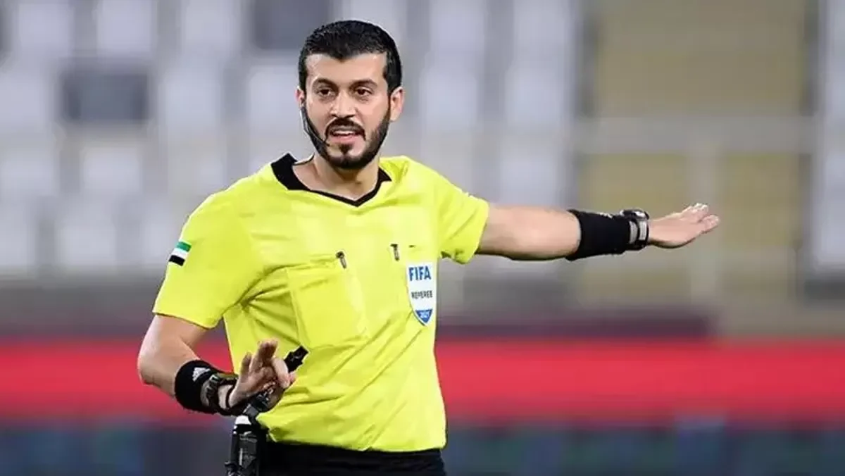 Doa Wasit Omar Mohamed Ahmed Hassan Sebelum Pertandingan China vs Indonesia