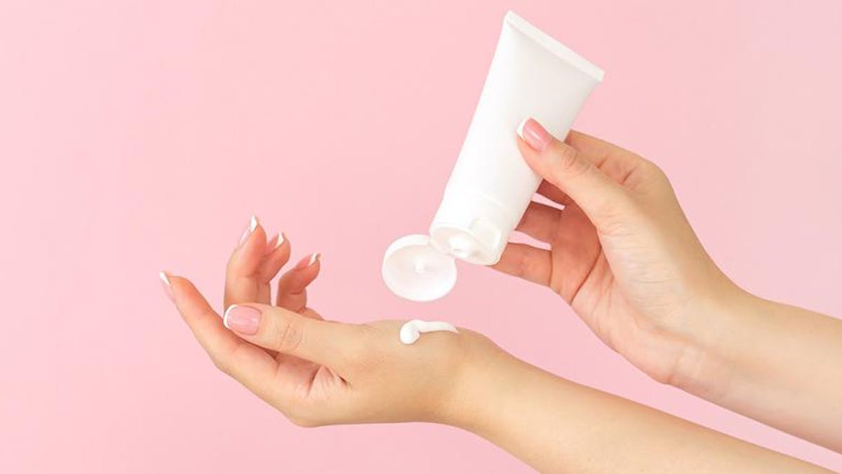 Memahami Perbedaan Physical dan Chemical Sunscreen untuk Kulit yang Sehat