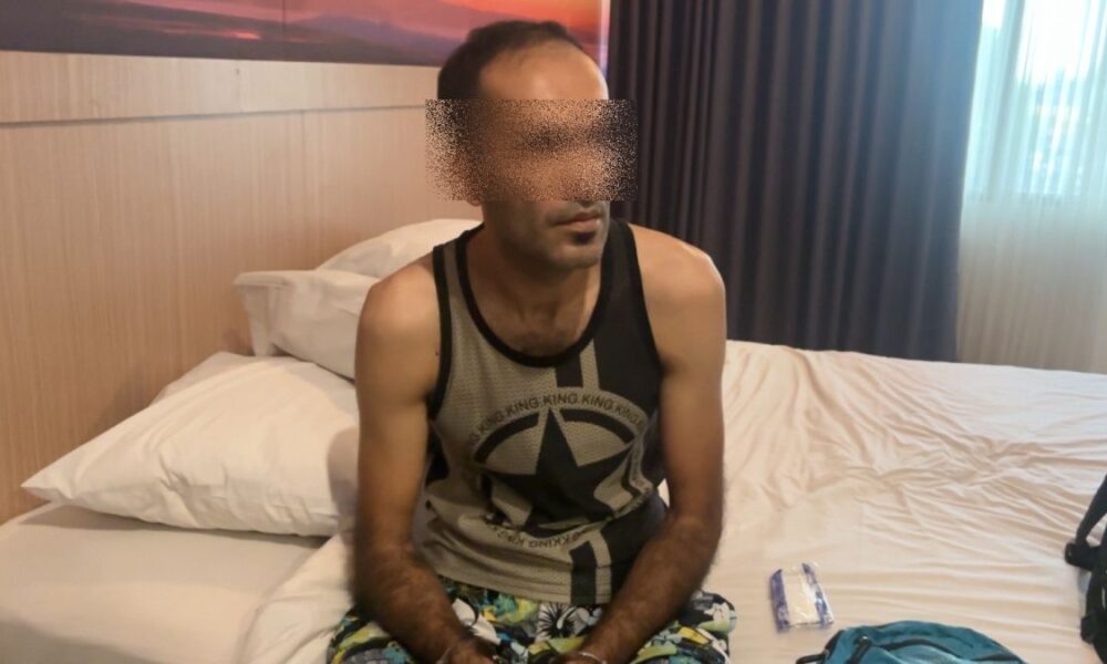 WN Iran Penyelundup Sabu Kamuflase Keramik 4,4 Kg Ditangkap di Jakarta