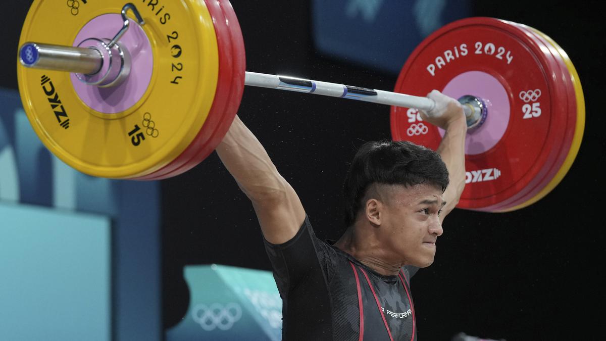 Rizki Juniansyah Bangkit Menuju IWF World Championships 2024