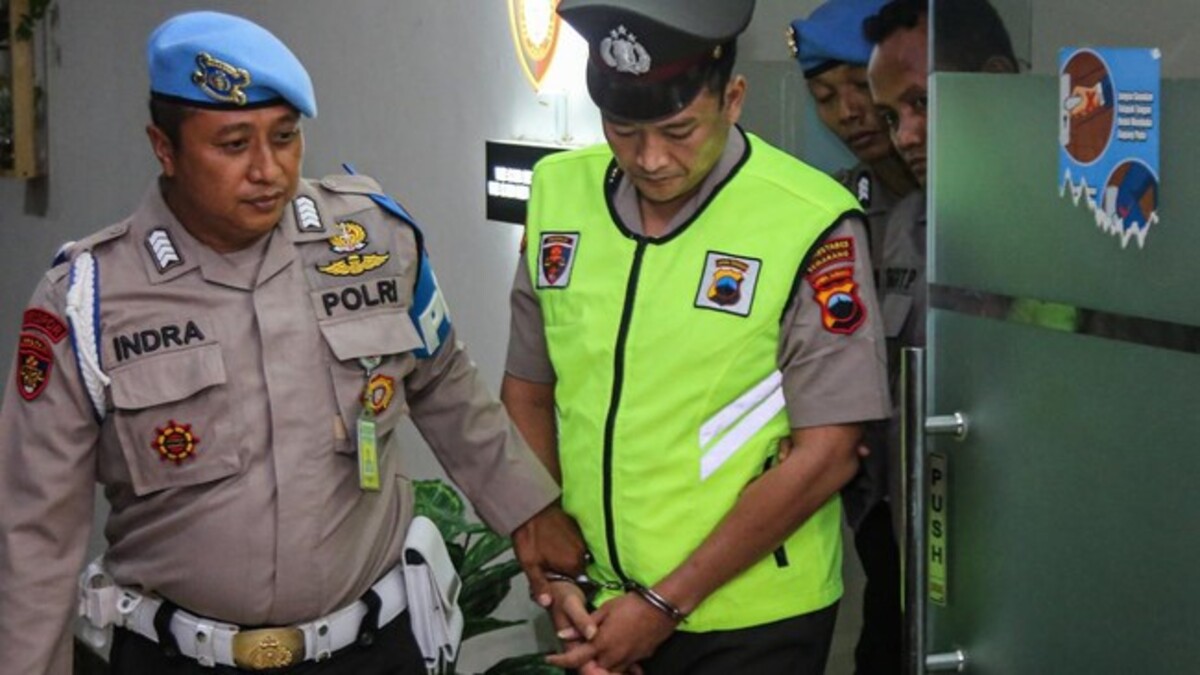Aipda Robig Penembak Siswa SMK Semarang Dipecat dan Jadi Tersangka