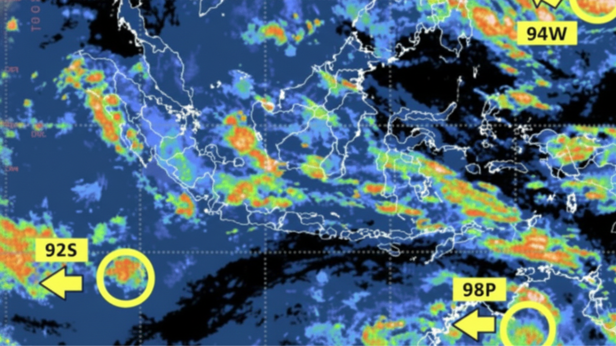 gambar prediksi dari cuaca siklon 98