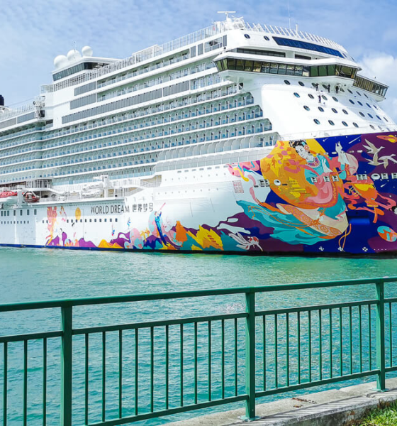 foto kapal pesiar genting dream