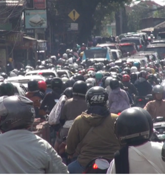 macet di jalan