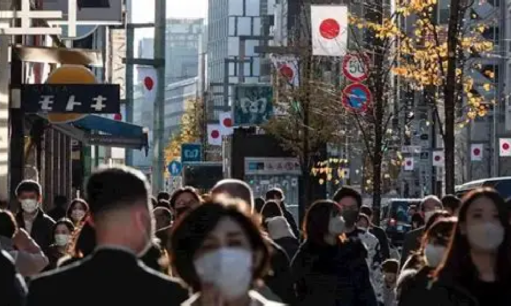 Jepang lepas cadangan minyak krisis energi.